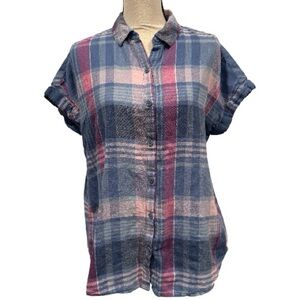 beachlunchlounge Button Down Blue and Pink Plaid Short Sleeve Linen Shirt Medium